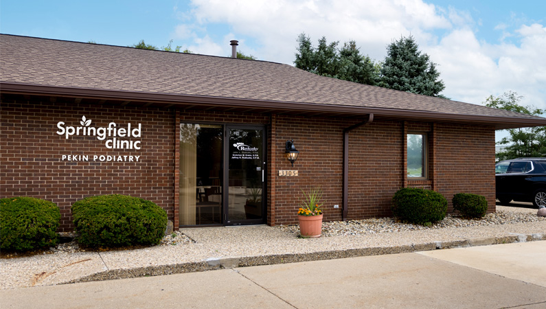 Exterior view of Springfield Clinic Pekin Podiatry building.