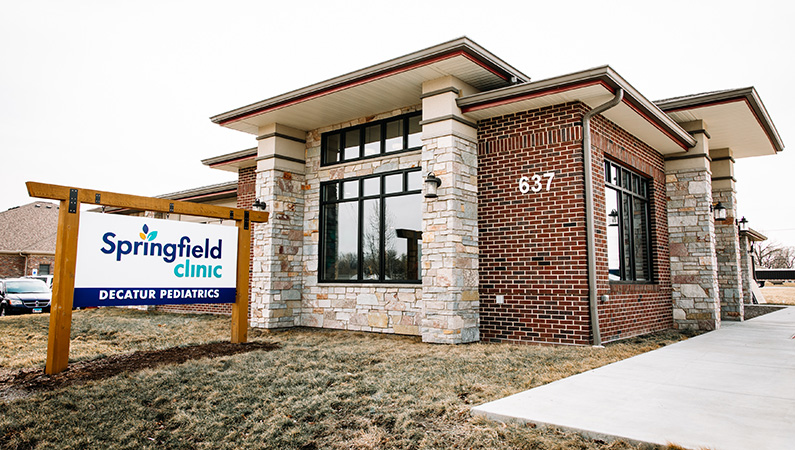 Exterior of Springfield Clinic Decatur Pediatrics building