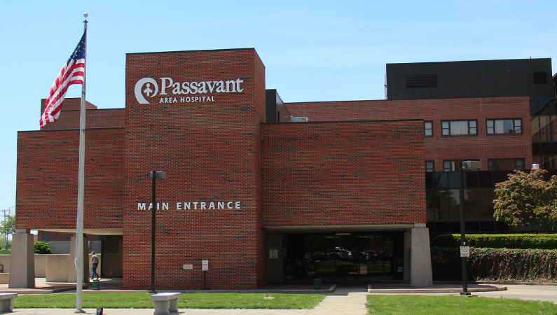 Exterior of multi-story brick hospital facility in Jacksonville, Illinois