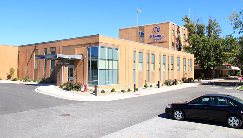 Brick exterior hospital building in Litchfield, Illinois