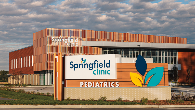Exterior building view of Springfield Clinic Pediatrics located in Springfield, Illinois.