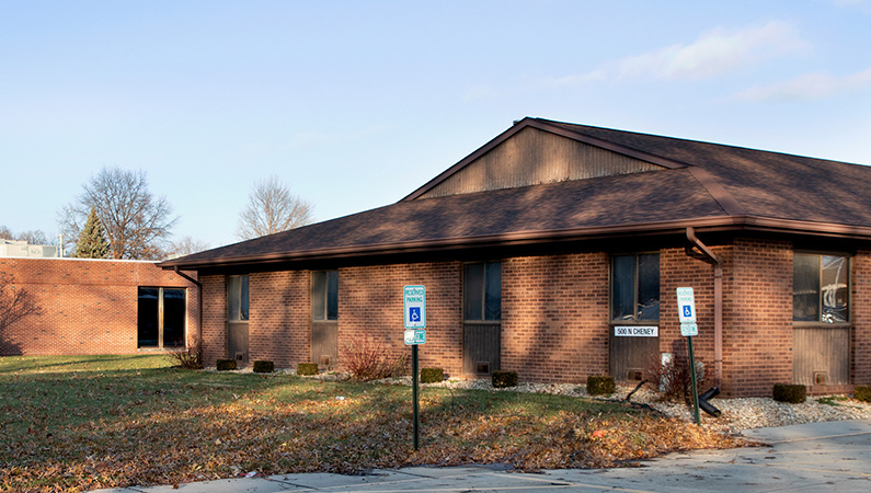 Exterior of brick single story medical office building in Taylorville, Illinois