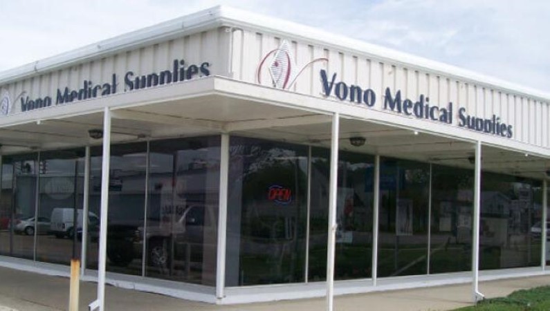 Exterior building showing Vono Medical Supplies in Litchfield, Illinois.