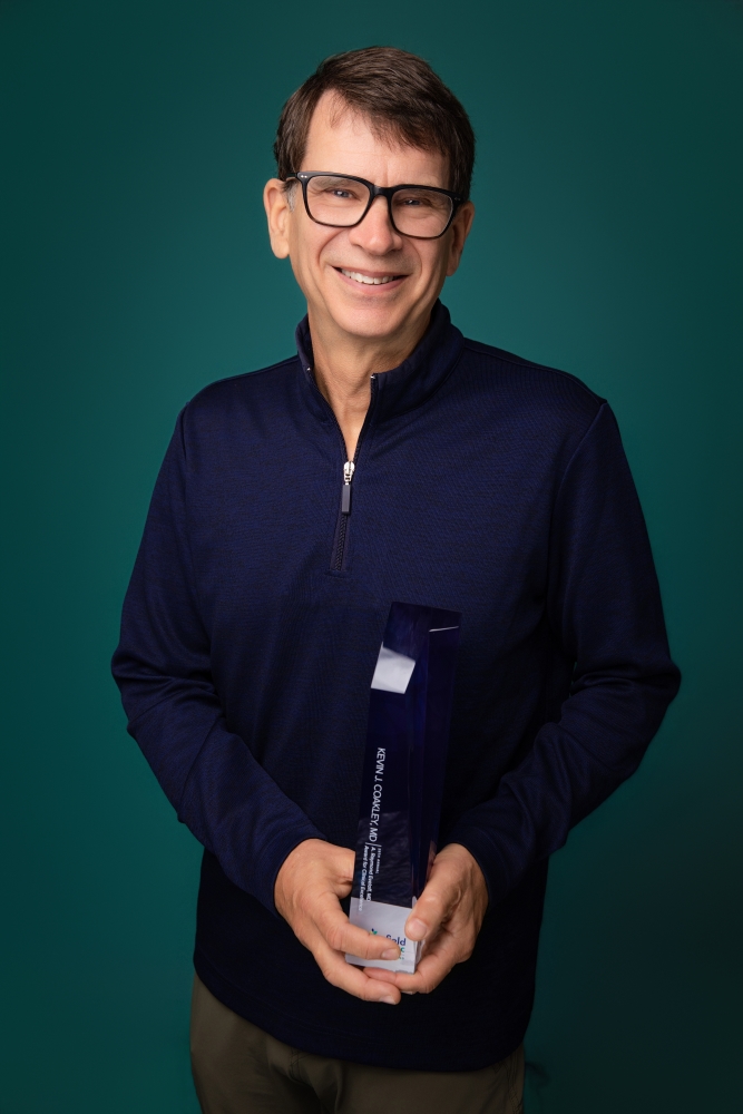 Dr. Coakley Receives Eveloff Award