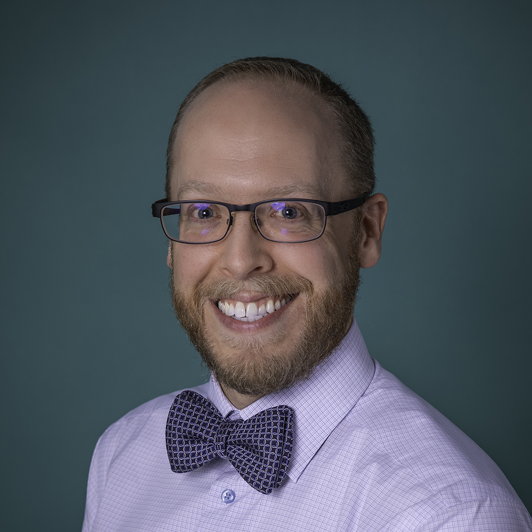 Professional headshot for Dr. Scott Bilyeu.