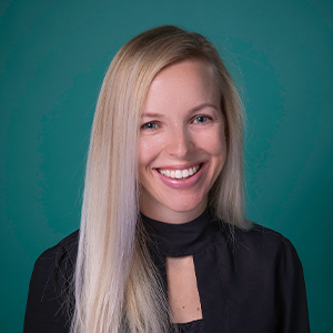 Headshot of female CRNA.