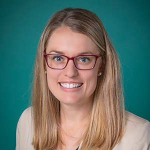 Female pediatric doctor headshot practicing in Peoria.